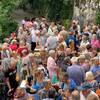 Moment de convivialité après la messe 