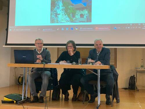 (de gauche à droite) Le Président de l'association François Bloque, la secrétaire Andrée-Anne Schaller, le trésorier Jean-Bernard kottelat